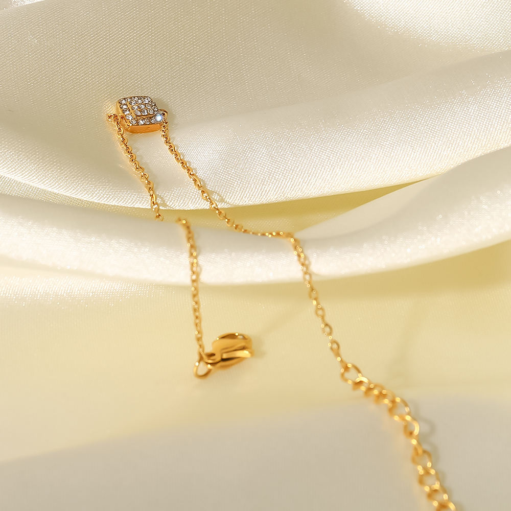 Diamond Trap Chain Bracelet – 18K Gold Tone